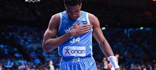  字母哥回归赛场，惊险取胜首场状态亮眼，中国队观众沸腾！