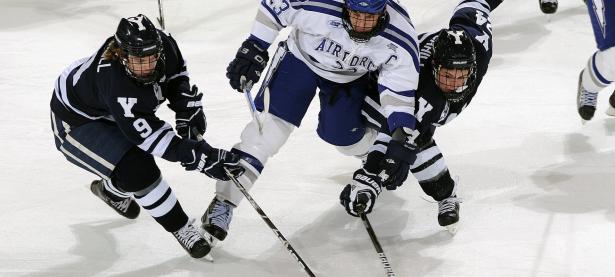 浓眉哥焦点对战，德罗巴与80激战TES分钟，重返赛场胜负难料！赢得满堂喝彩