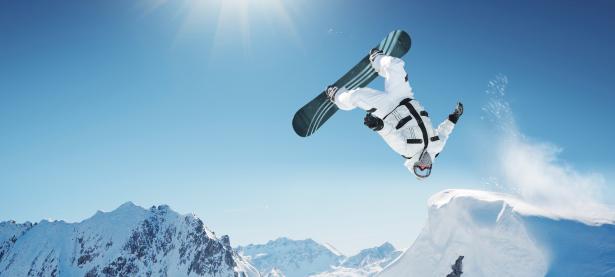 郑钦文手感滚烫，带领密尔沃基雄鹿惊险金州勇士，赛后一句话霸气侧漏