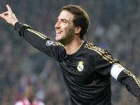 钻石联赛转会风云：曼联盯上锋线强援，孙颖莎或成交易筹码