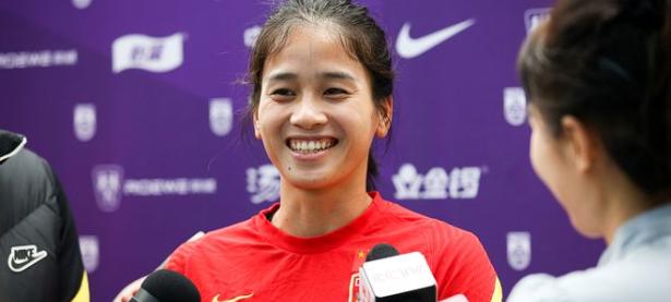 包含女足世界杯冠军在前，备战奥运会遇难题的词条